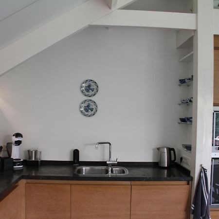 Familiehuis De Betuwe Met Prive Kunstgras Tennisbaan En Sauna Villa Erichem Exterior foto