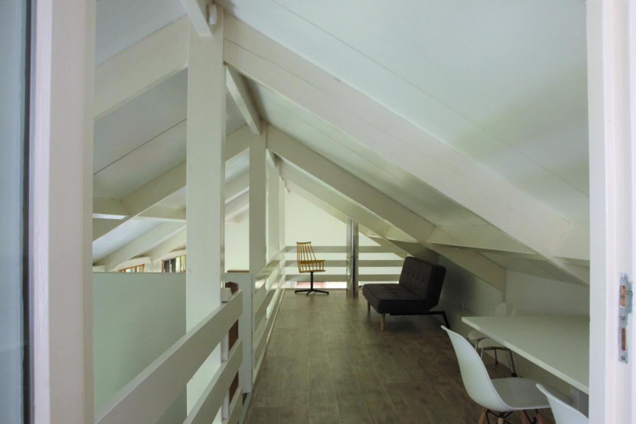 Familiehuis De Betuwe Met Prive Kunstgras Tennisbaan En Sauna Villa Erichem Exterior foto